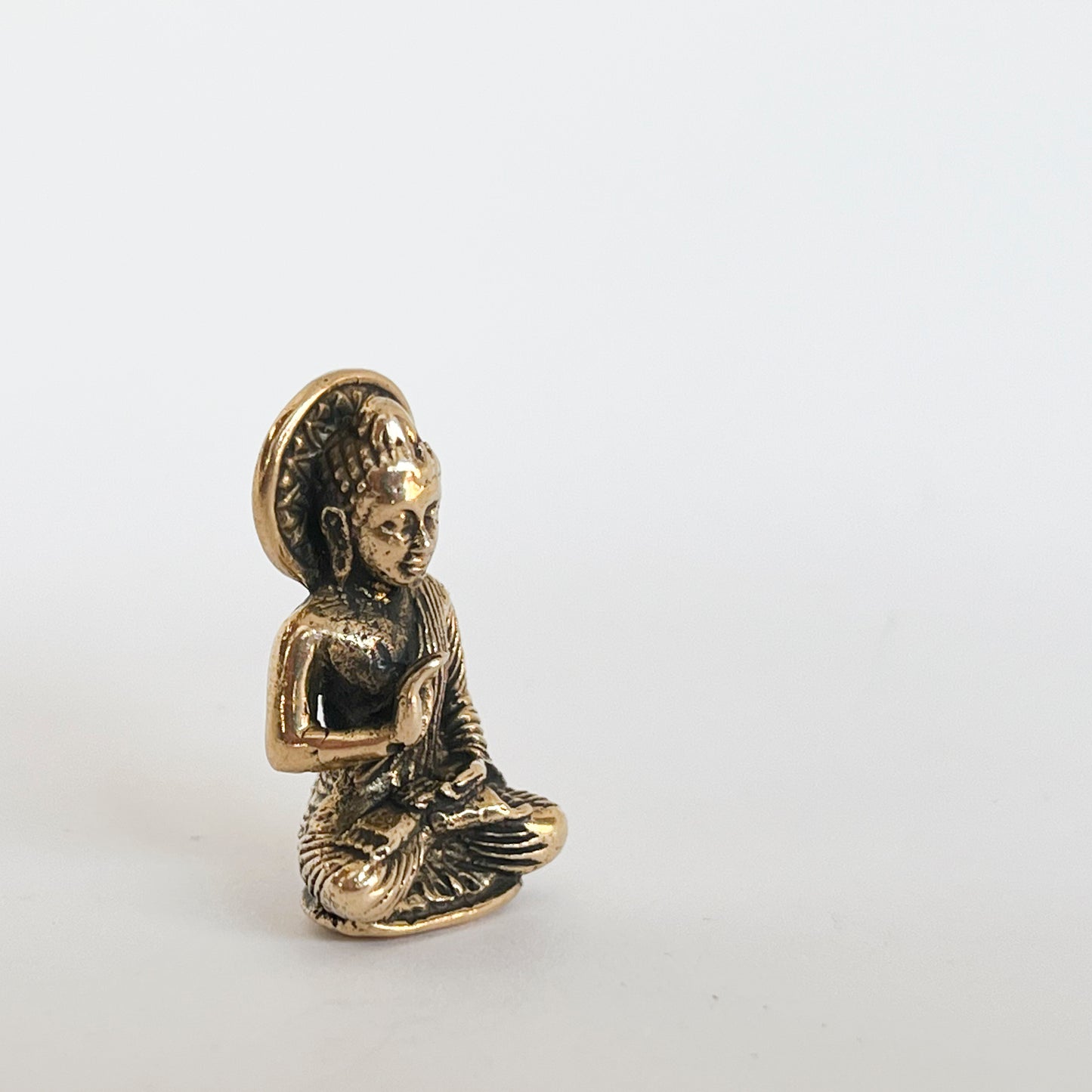 Buddha Pendant Vitarka Dharma Padmasana