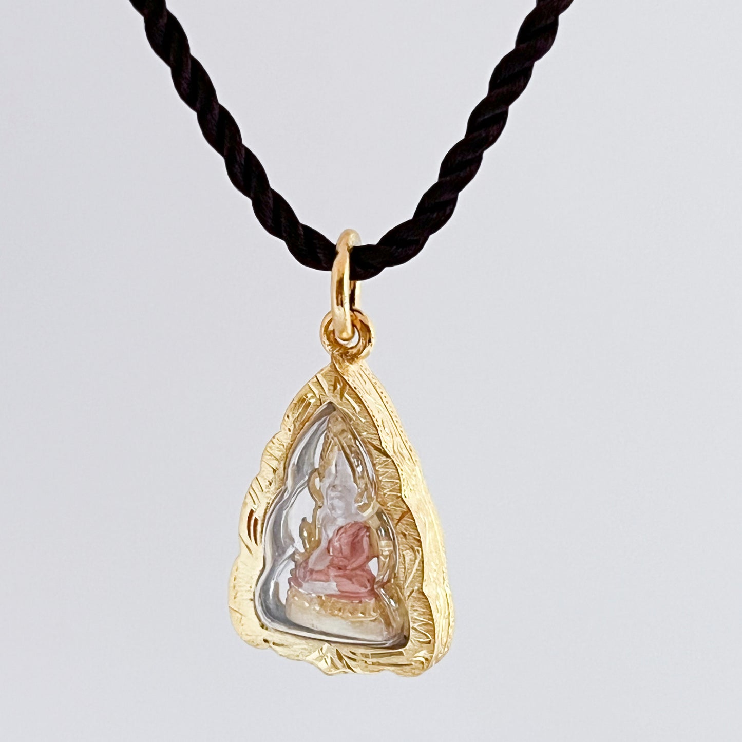 Phra Phuttha Chinnarat Buddha Bhumisparsha mudra Earth-Touching Pendant
