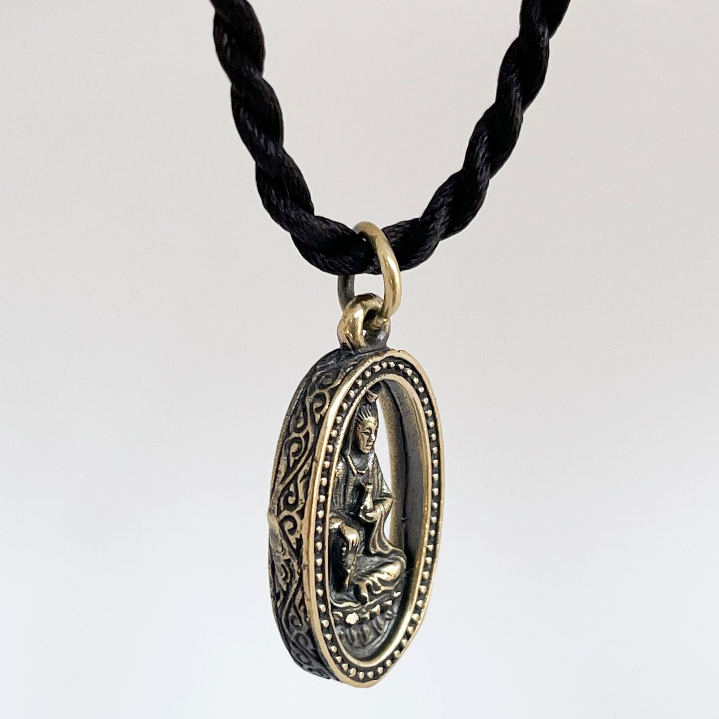 Guanyin 观音 Bodhisattva Pendant