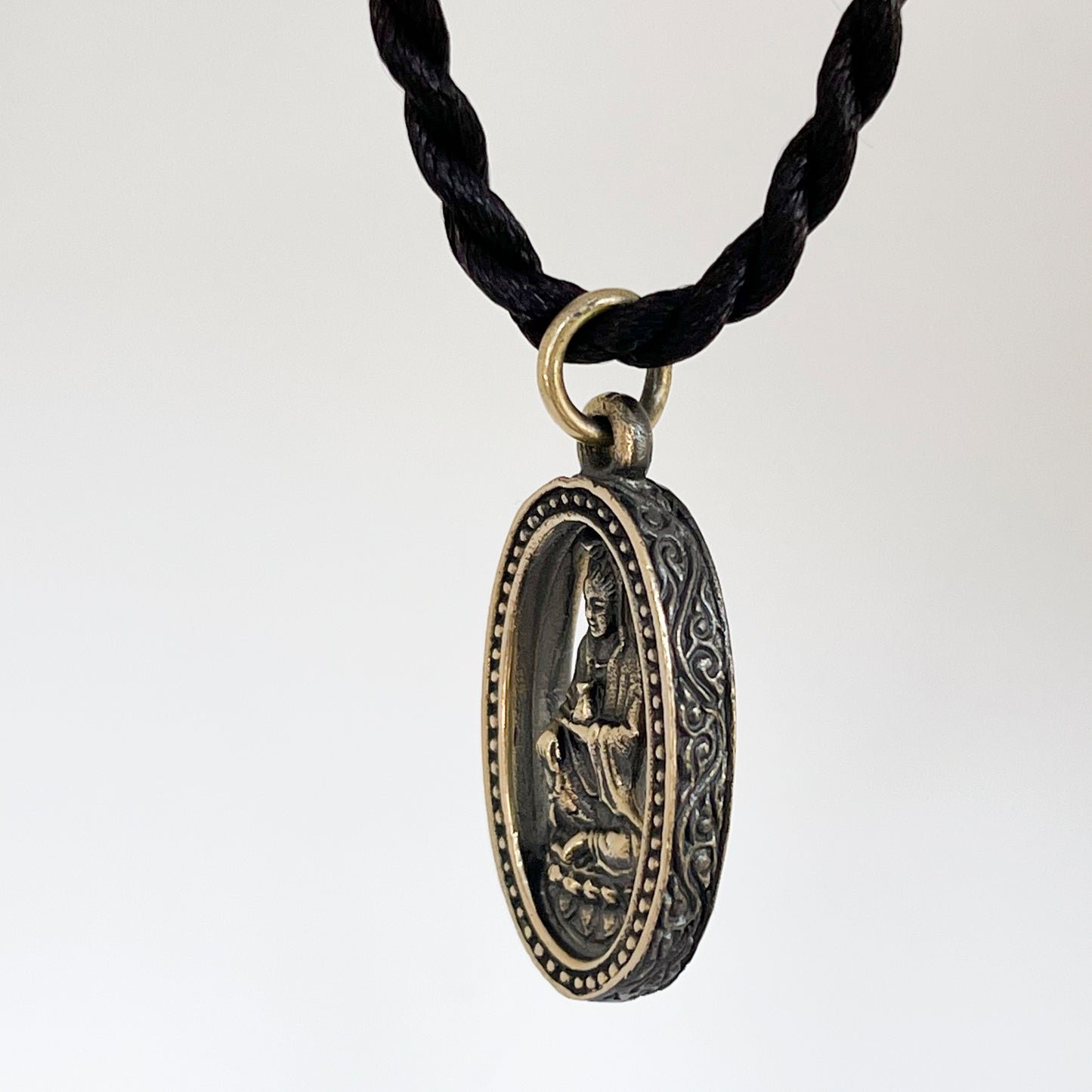 Guanyin 观音 Bodhisattva Pendant