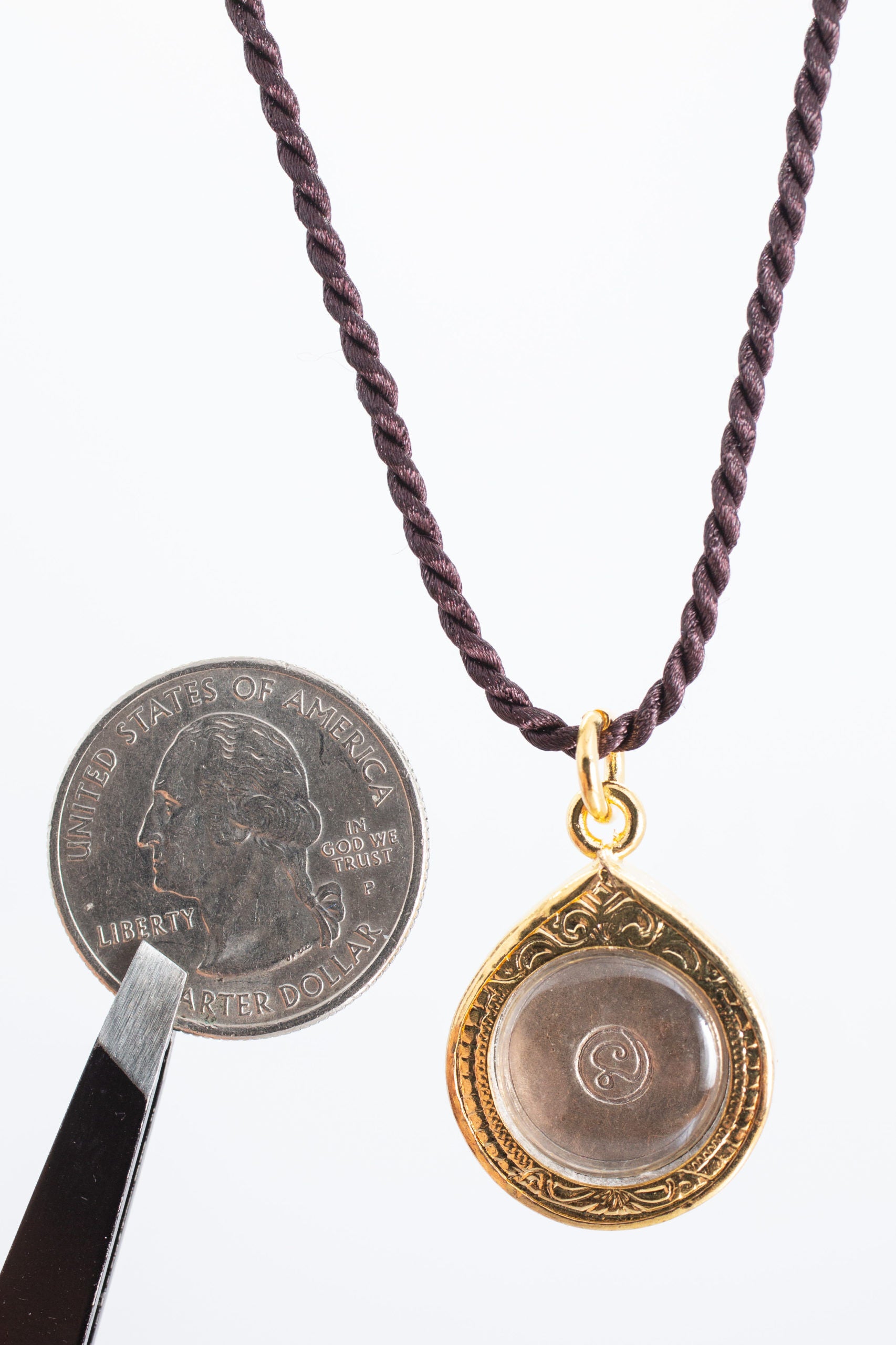 Artschatz - “The Weeping Buddha” Golden Amulet Thai Buddha Amulet Pendant