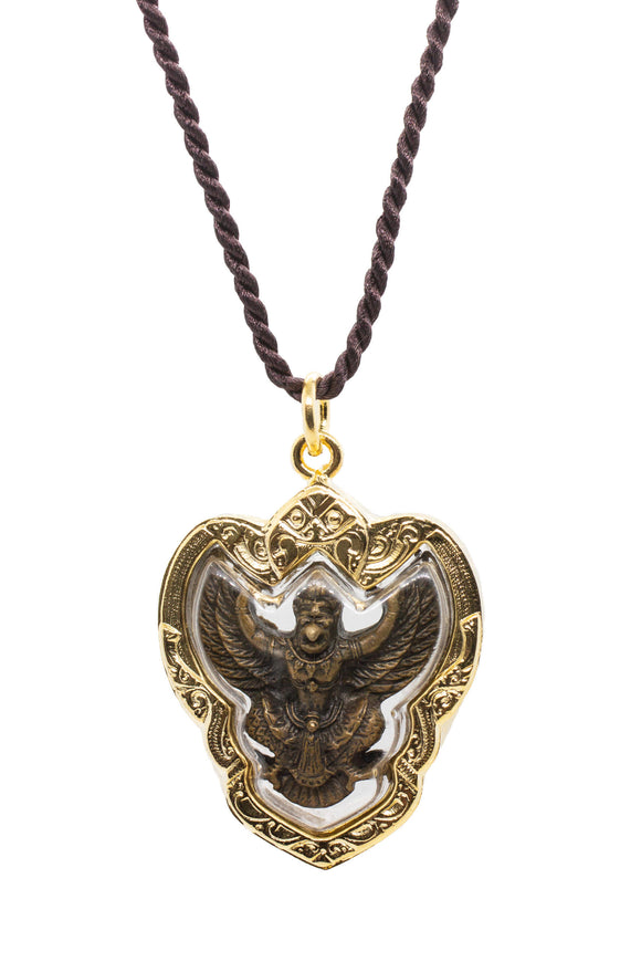 Artschatz - Golden Amulet Garuda. Khagesvara, Vahana of Vishnu, Suparna, Thai Buddha Pendant